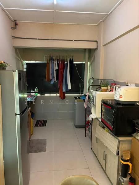 Rumah Flat untuk Dijual di Taman Molek - Bernice Gan - Kitchen - PropertyGuru.com.my