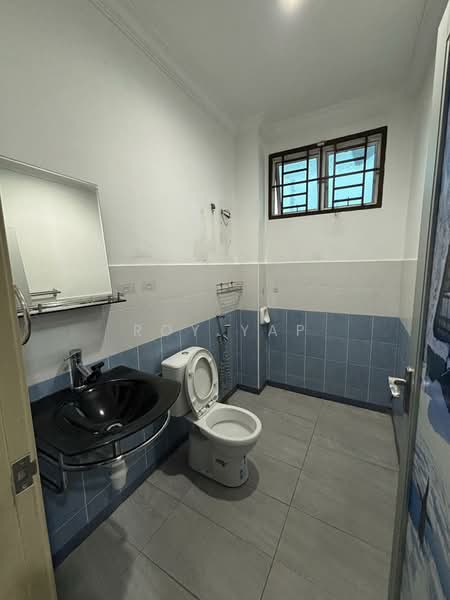 2-storey Terraced House for Sale in Taman Seri Orkid (Skudai) - Roy Yap - Bathroom - PropertyGuru.com.my