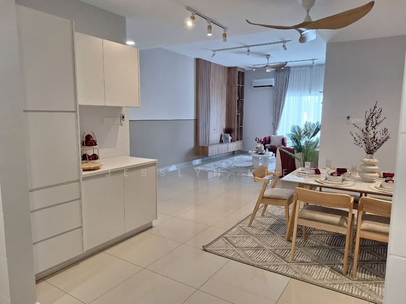 Service Residence for Sale at Jadite Suites - Jesslyn Lee - Kitchen - PropertyGuru.com.my