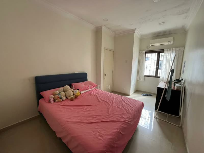 2-storey Terraced House for Sale in Taman Mount Austin (Tebrau) - Lifen . - Bedroom - PropertyGuru.com.my