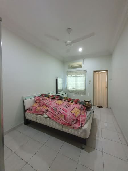 Rumah Teres 2 Tingkat untuk Dijual di Taman Bercham Suria (Tambun) - Lee Muzi - Bedroom - PropertyGuru.com.my