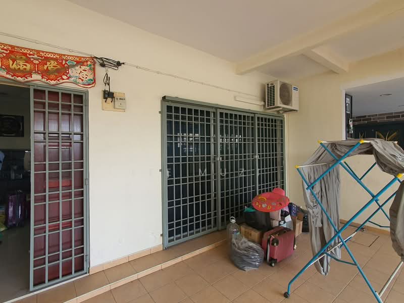 Rumah Teres 2 Tingkat untuk Dijual di Taman Bercham Suria (Tambun) - Lee Muzi - Exterior - PropertyGuru.com.my