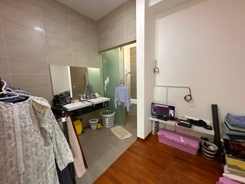 Semi-Detached House for Sale in Iskandar Puteri (Nusajaya) (Johor) - Winnie Lau - Bathroom - PropertyGuru.com.my