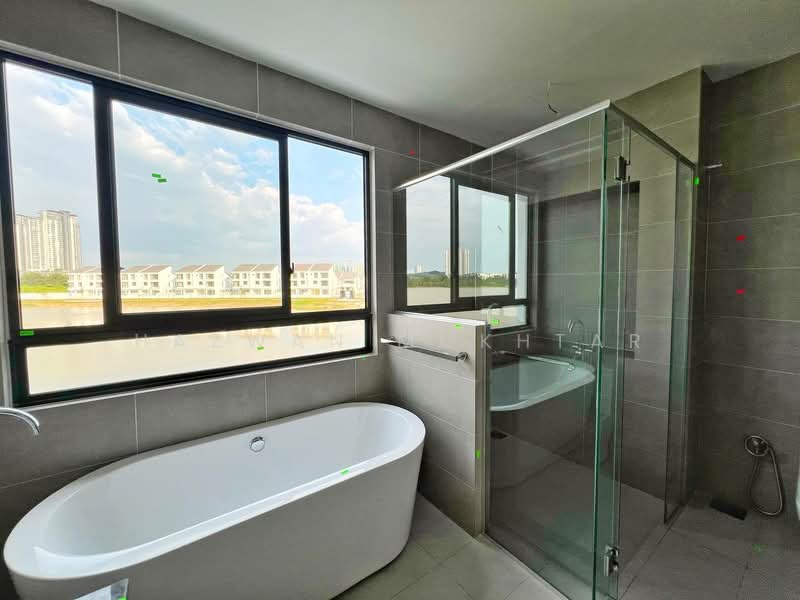 Semi-Detached House for Sale in Cyber 10 (Cyberjaya) - Hazwan Mokhtar - Bathroom - PropertyGuru.com.my