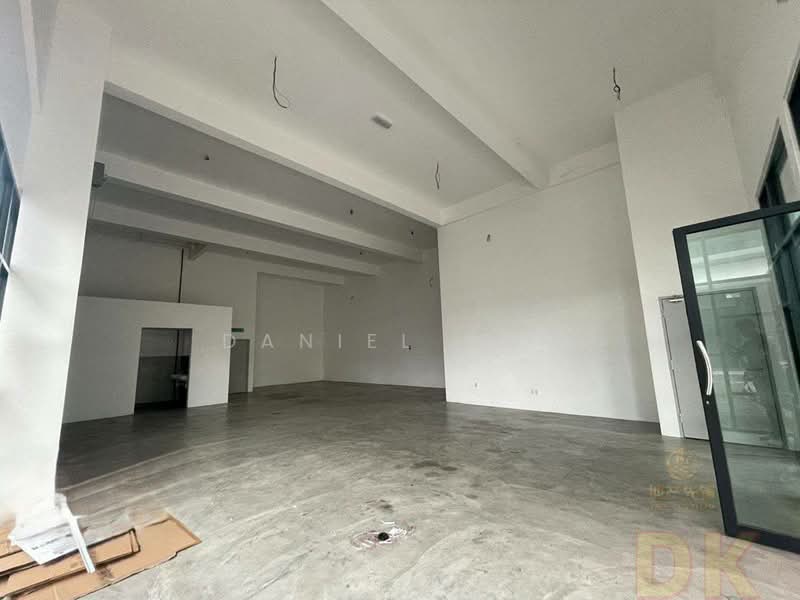Commercial Bungalow for Sale in Sungai Kapar Indah Industrial Park (Kapar) - Daniel Kok - Interior - PropertyGuru.com.my