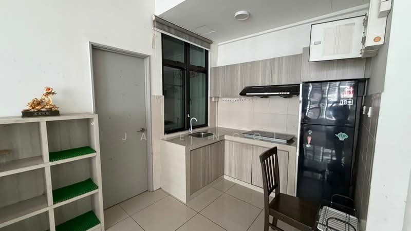Apartment for Sale at Austin Regency (Pangsapuri Austin Perdana) - Jane Ngoi - Kitchen - PropertyGuru.com.my