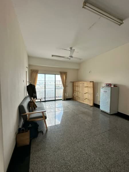 Kondominium untuk Dijual di BBK Condominium - Teh Yong San - Living Room - PropertyGuru.com.my