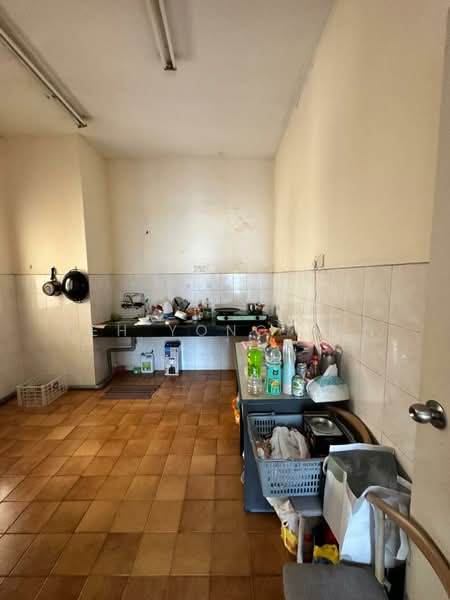 Kondominium untuk Dijual di BBK Condominium - Teh Yong San - Kitchen - PropertyGuru.com.my