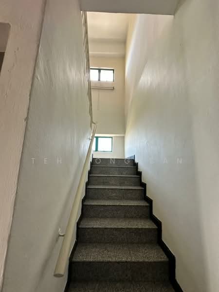 Kondominium untuk Dijual di BBK Condominium - Teh Yong San - Staircase - PropertyGuru.com.my