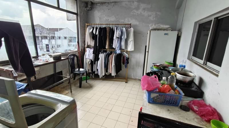 Kedai / Pejabat untuk Dijual di Taman Anggerik (Tampoi) - Mancy Lim - Balcony - PropertyGuru.com.my