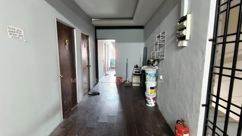 Kedai / Pejabat untuk Dijual di Taman Anggerik (Tampoi) - Mancy Lim - Corridor - PropertyGuru.com.my