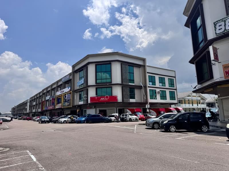 Shop for Rent in Bandar Cemerlang (Ulu Tiram) - Victor Lim - Exterior - PropertyGuru.com.my