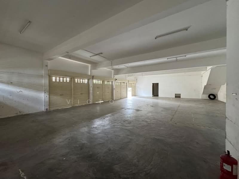Shop for Rent in Bandar Cemerlang (Ulu Tiram) - Victor Lim - Interior - PropertyGuru.com.my