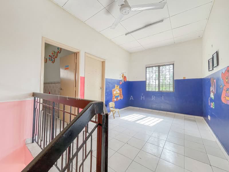 2-storey Terraced House for Sale in Taman Pelangi Semenyih (Semenyih) - Ilman Nahri - Interior - PropertyGuru.com.my