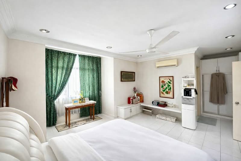 2.5-storey Terraced House for Sale in Sepang (Selangor) - Hazwan Mokhtar - Bedroom - PropertyGuru.com.my