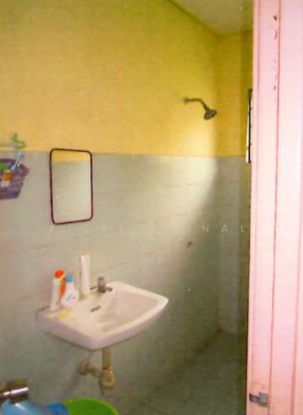 2-storey Terraced House for Sale in Taman Teluk Gedung Indah (Klang) - Fitri Zainal - Bathroom - PropertyGuru.com.my