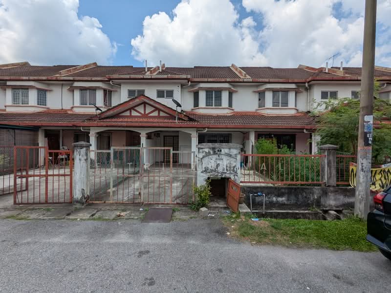 2-storey Terraced House for Sale in Taman Teluk Gedung Indah (Klang) - Fitri Zainal - Exterior - PropertyGuru.com.my