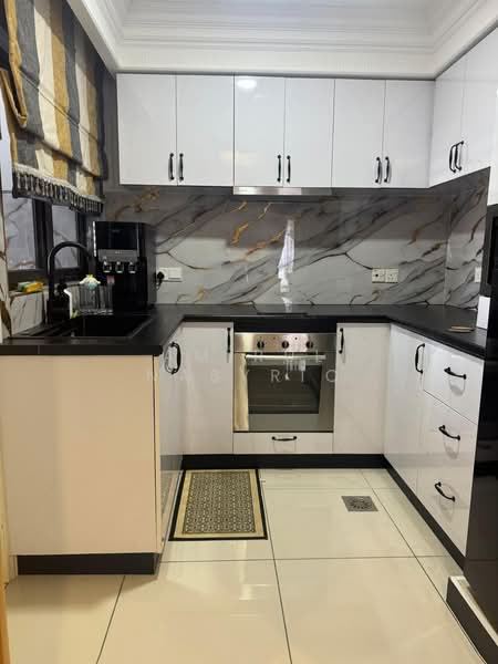 Service Residence for Sale at D'sara Sentral - Amirul Nasyriq - Kitchen - PropertyGuru.com.my