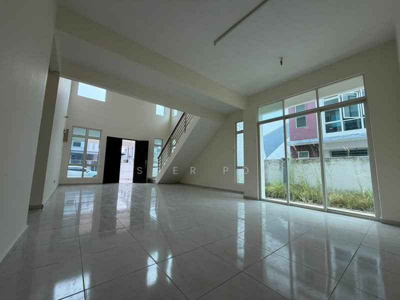 Bungalow for Sale in Taman Senawang Perdana (Senawang) - Ester Poh. - Living Room - PropertyGuru.com.my