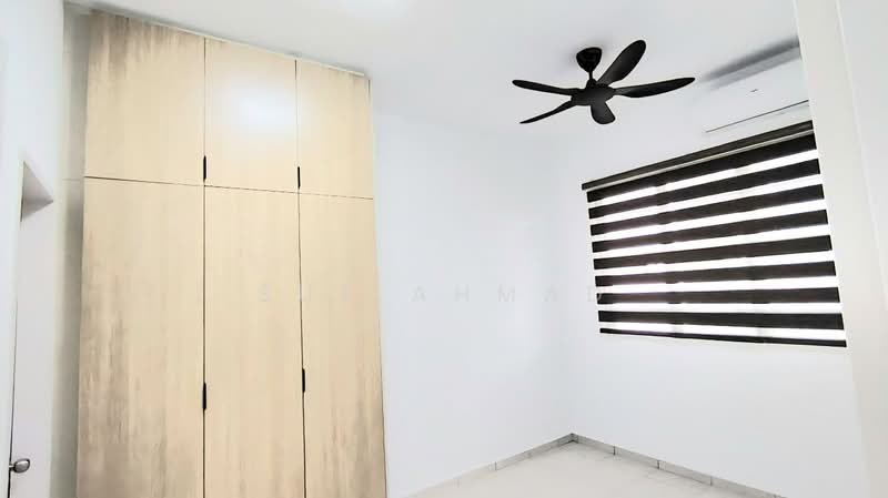 Condominium for Rent at Residensi Adelia 3 - Sue Ahmad - Bedroom 2 with bathroom - PropertyGuru.com.my