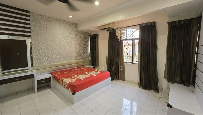 2-storey Terraced House for Sale in Bercham (Ipoh) - Lee Muzi - Bedroom - PropertyGuru.com.my