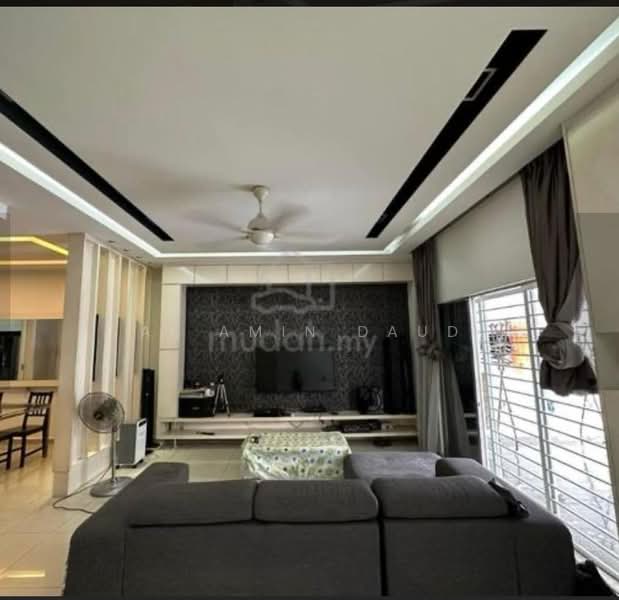 Rumah Teres untuk Disewa di Sutera Damansara (Damansara Damai) - Al Amin Daud - Living Room - PropertyGuru.com.my
