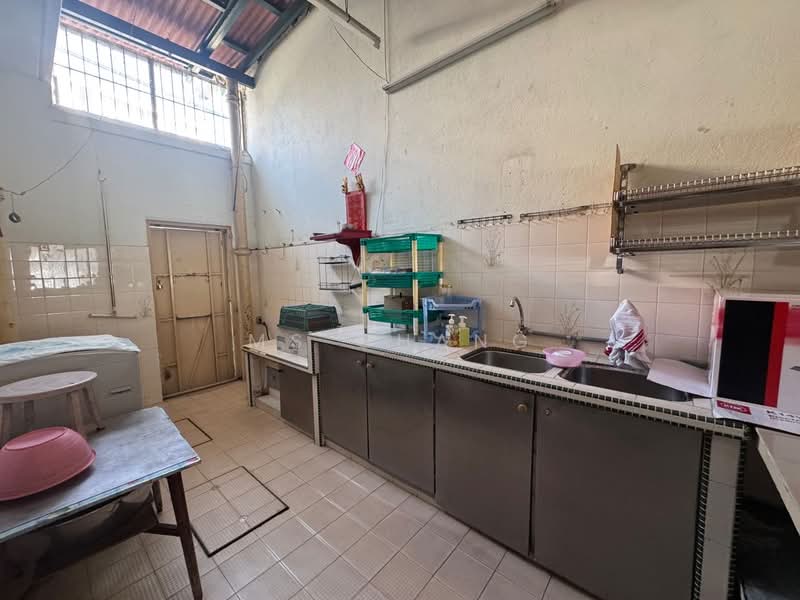 Rumah Teres 2 Tingkat untuk Dijual di Air Hitam (Ayer Itam) - Ms Chang - Kitchen - PropertyGuru.com.my
