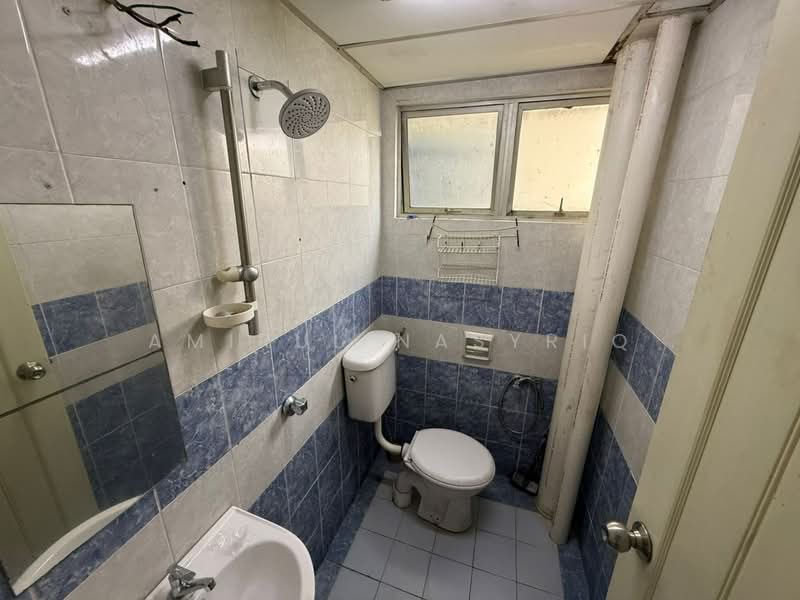 Kondominium untuk Dijual di Pelangi Damansara - Amirul Nasyriq - Bathroom - PropertyGuru.com.my