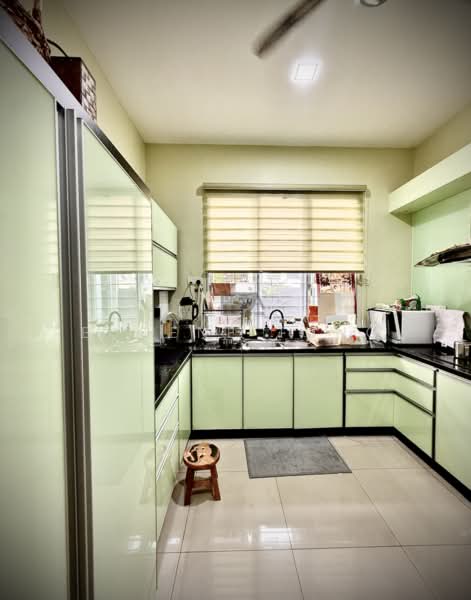 Rumah Teres 3 Tingkat untuk Dijual di Taman Lip Sin (Sungai Dua) - Eugene Tung - Kitchen - PropertyGuru.com.my