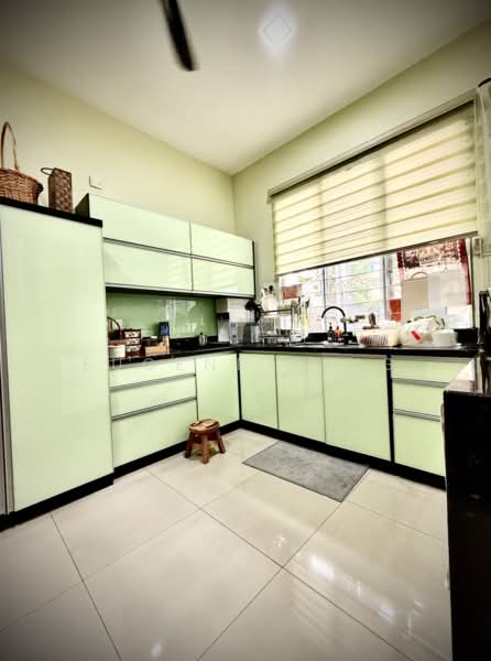 Rumah Teres 3 Tingkat untuk Dijual di Taman Lip Sin (Sungai Dua) - Eugene Tung - Kitchen - PropertyGuru.com.my