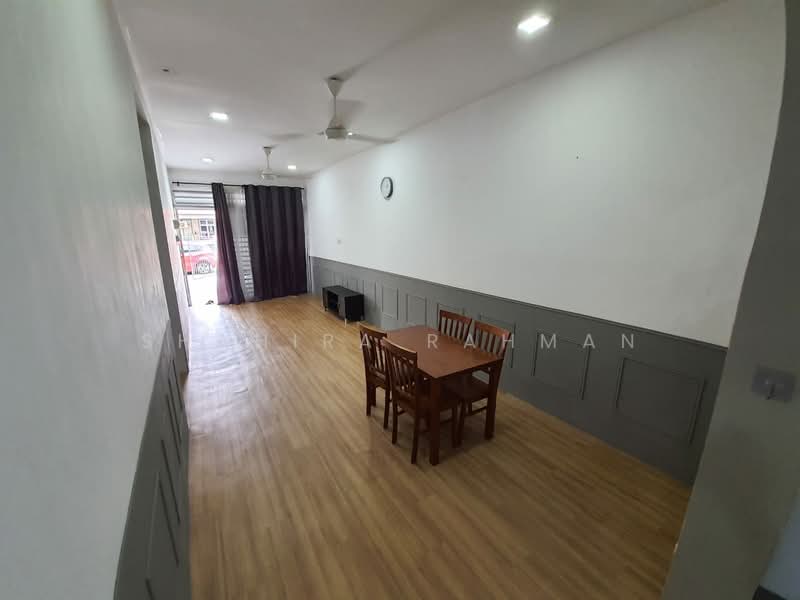 1-storey Terraced House for Sale in Kampung Sungai Soi (Kuantan) - Shahira Rahman - Living Room - PropertyGuru.com.my