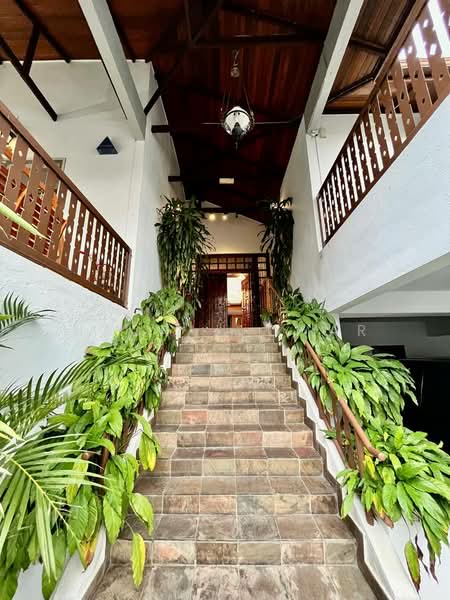 Bungalow for Rent in Ampang Jaya (Ampang) - Nadrah Omar - Entrance - PropertyGuru.com.my