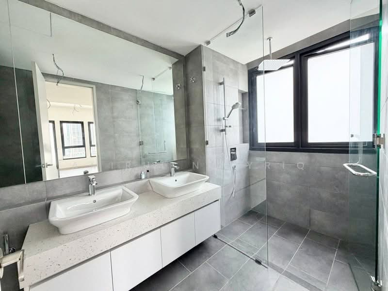 Condominium for Sale at ALIX Residences - Amirul Nasyriq - Bathroom - PropertyGuru.com.my