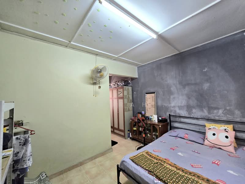 Rumah Teres 2.5 Tingkat untuk Dijual di Seksyen 17 (Petaling Jaya) - Mahirah . - Bedroom - PropertyGuru.com.my