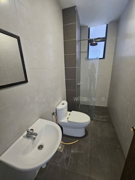 Servis Apartment untuk Disewa di City of Green - Sally Wong - Bathroom - PropertyGuru.com.my