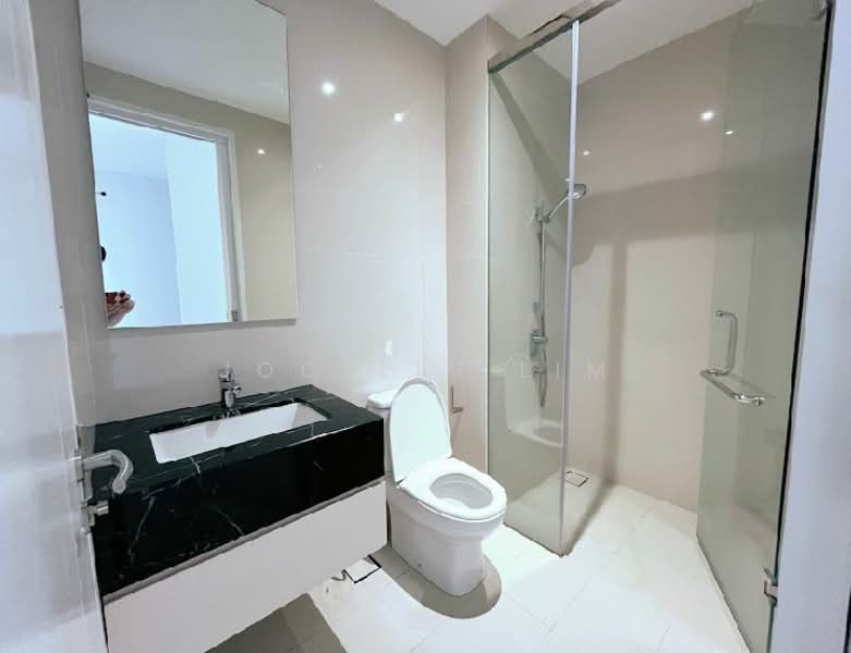 Service Residence for Rent at Pavilion Ceylon Hill - Jocelin Lim - Bathroom - PropertyGuru.com.my