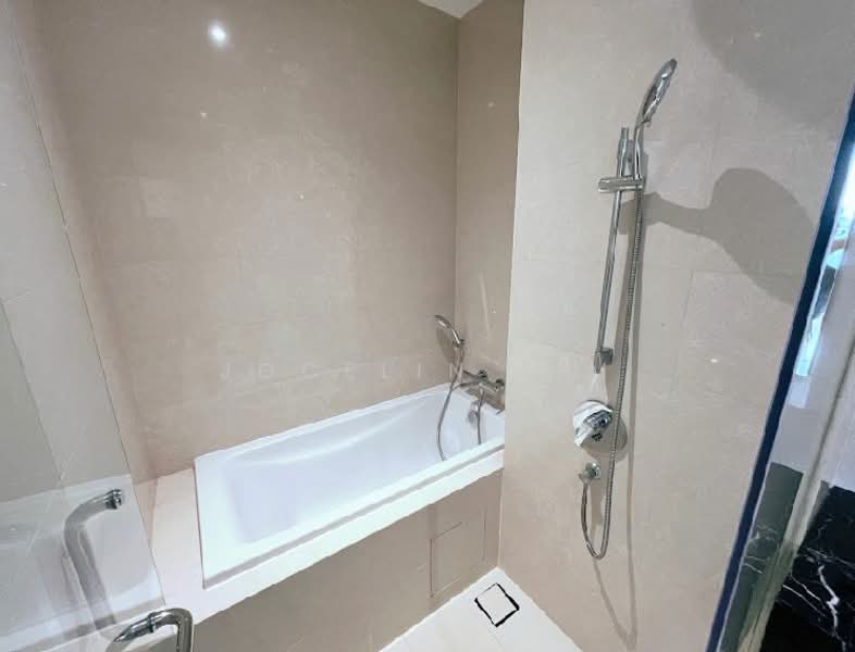 Service Residence for Rent at Pavilion Ceylon Hill - Jocelin Lim - Bathroom - PropertyGuru.com.my
