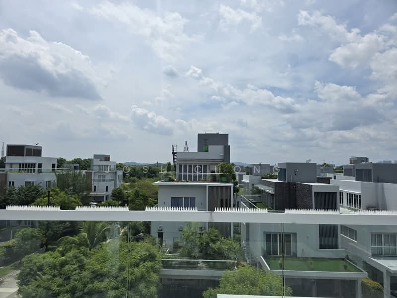 Zero-Lot Bungalow for Sale in Lakefront Villa (Cyberjaya) - Josh Chong - PropertyGuru.com.my