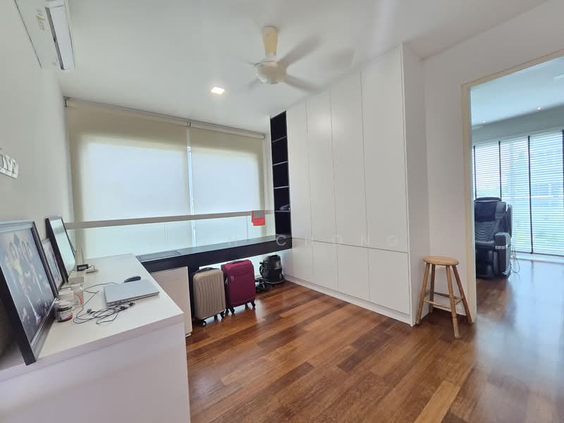 Zero-Lot Bungalow for Sale in Lakefront Villa (Cyberjaya) - Josh Chong - Study - PropertyGuru.com.my