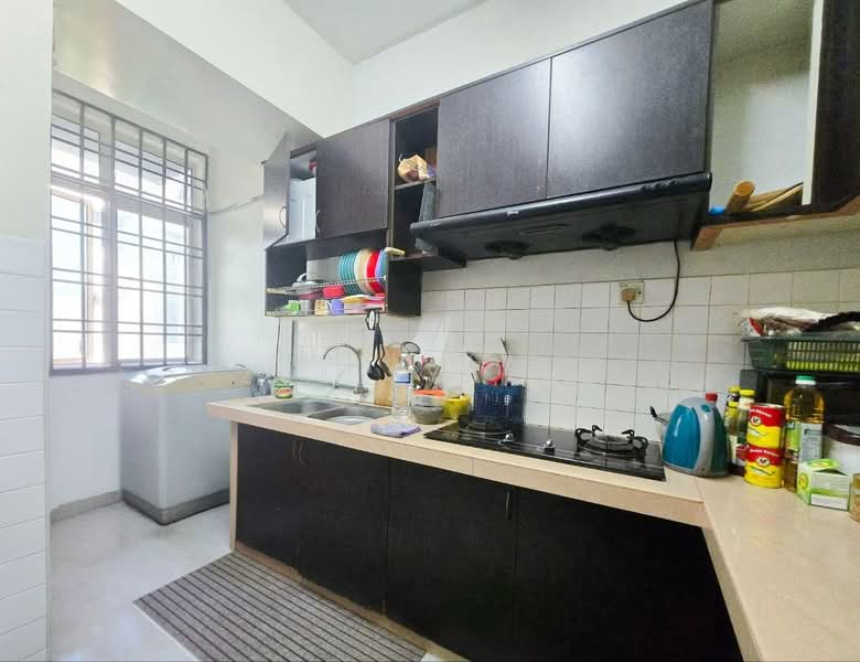 Pangsapuri untuk Dijual di Taman Desa Batu Caves - Zul Syafiq - Kitchen - PropertyGuru.com.my