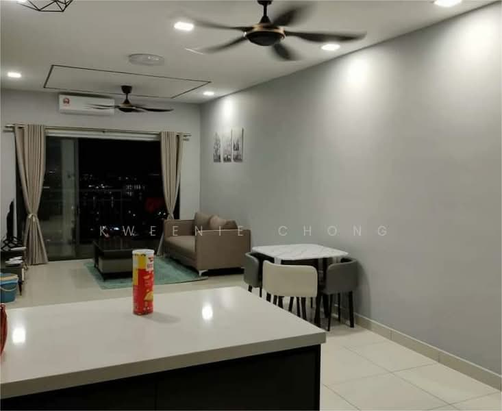 Condominium for Sale at The Holmes 2 - Kweenie Chong - Living Room - PropertyGuru.com.my