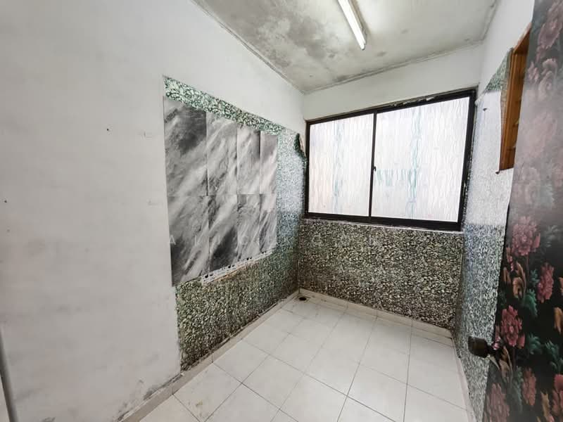 Rumah Flat untuk Dijual di Taman Plentong Utama - Alice Goh - Interior - PropertyGuru.com.my