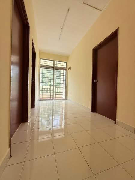 Rumah Teres 2 Tingkat untuk Dijual di Taman Sierra Perdana (Masai) - Zira . - Corridor - PropertyGuru.com.my