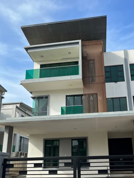 Rumah Berkembar untuk Dijual di Taman Vista Hill (Cheras) - Jeffrey Pang - Exterior - PropertyGuru.com.my