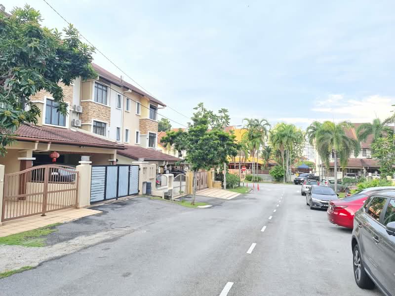 Rumah Teres 2.5 Tingkat untuk Dijual di Puchong (Selangor) - John Lee - Exterior - PropertyGuru.com.my