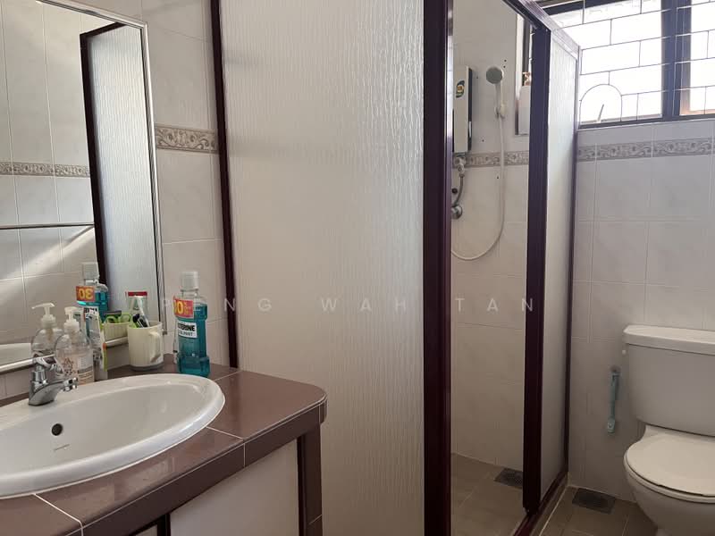 Semi-Detached House for Sale in George Town (Penang) - Peng Wah Tan - Bathroom - PropertyGuru.com.my