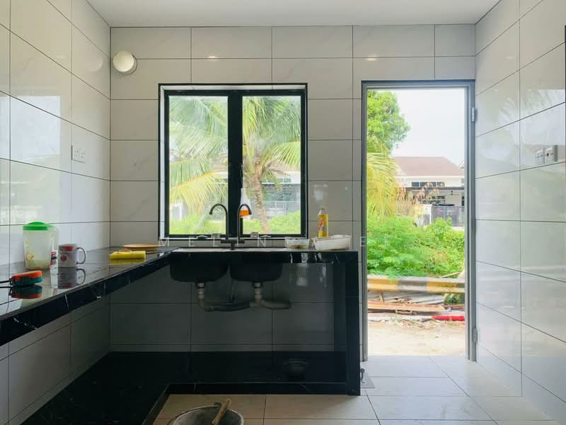 2-storey Terraced House for Sale in Taman Daya (Johor Bahru) - Melinda Ee - Kitchen - PropertyGuru.com.my