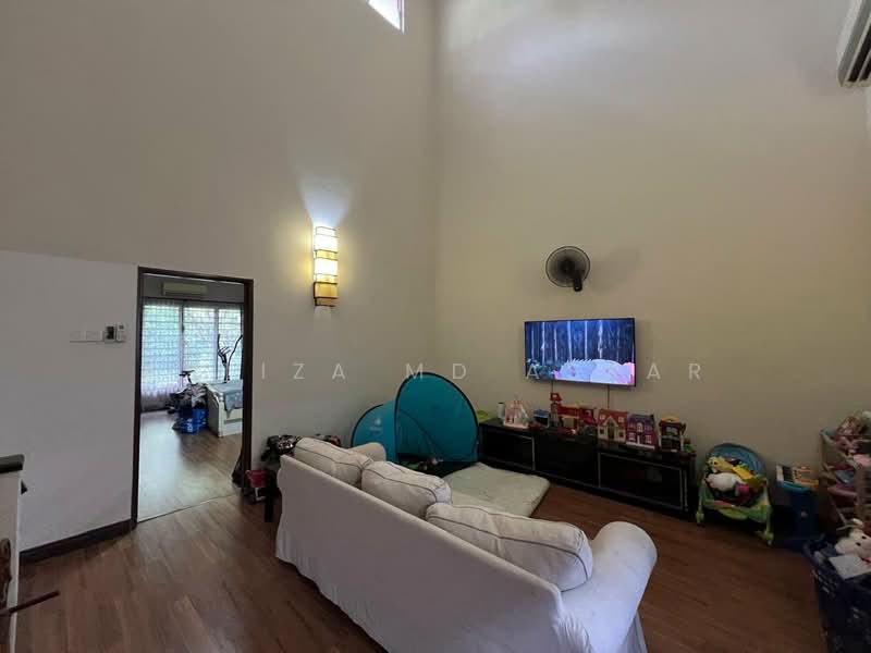 2-storey Terraced House for Sale in Denai Alam (Shah Alam) - Asliza Md Asrar - Living Room - PropertyGuru.com.my