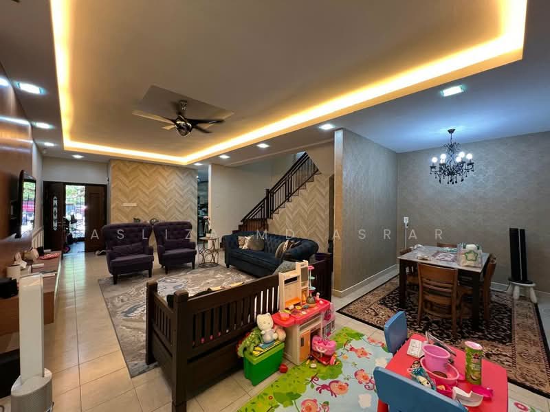 2-storey Terraced House for Sale in Denai Alam (Shah Alam) - Asliza Md Asrar - Living Room - PropertyGuru.com.my