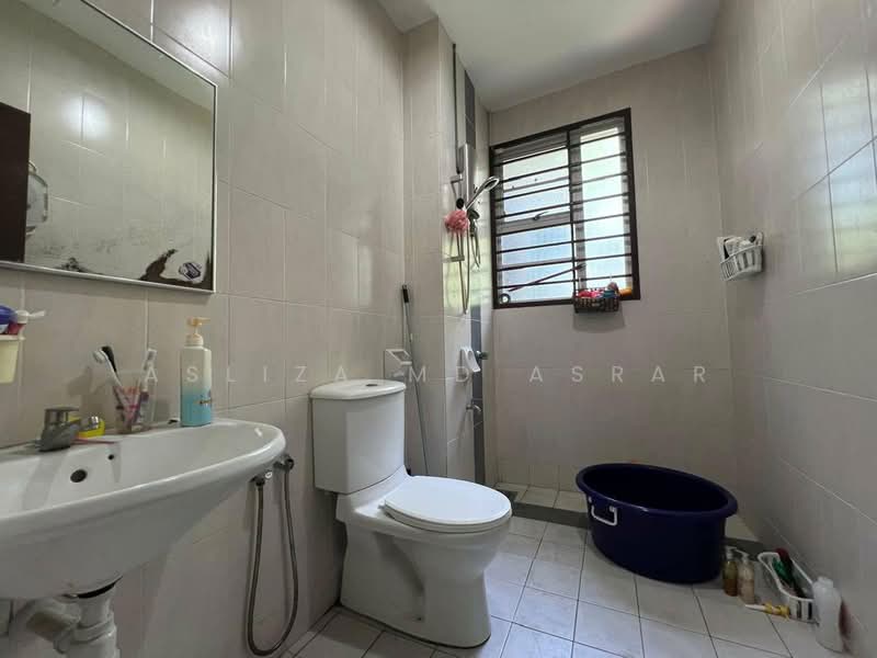 2-storey Terraced House for Sale in Denai Alam (Shah Alam) - Asliza Md Asrar - Bathroom - PropertyGuru.com.my